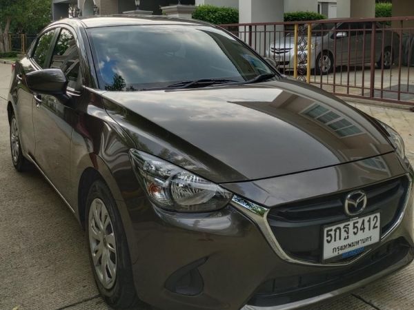 Mazda2 sedan standard 2016
